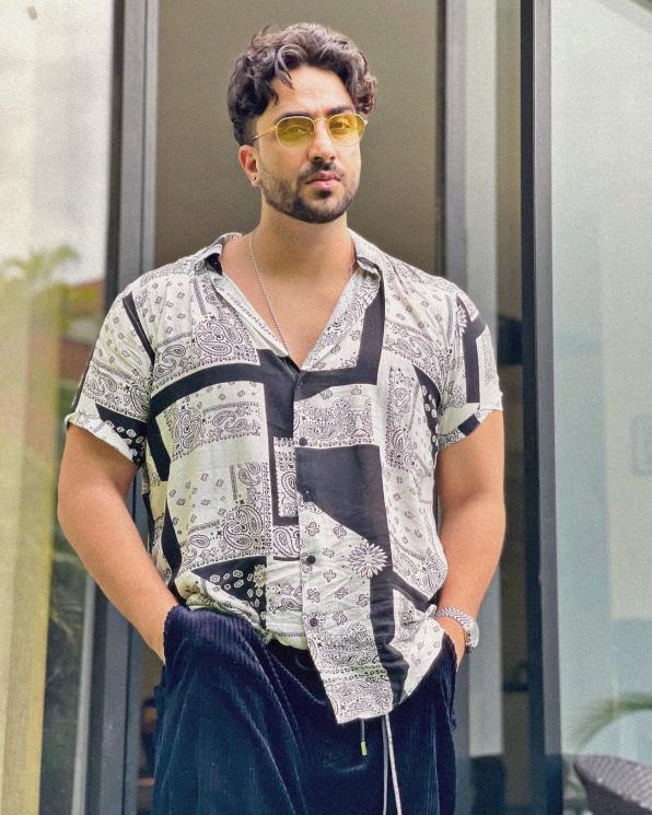 Potret Terbaru Pemain Yeh Hai Mohabbatein. (Instagram/alygoni)