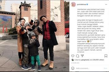 Putri Delina curhat kangen mama Lina Jubaedah. (Instagram/putridelinaa)