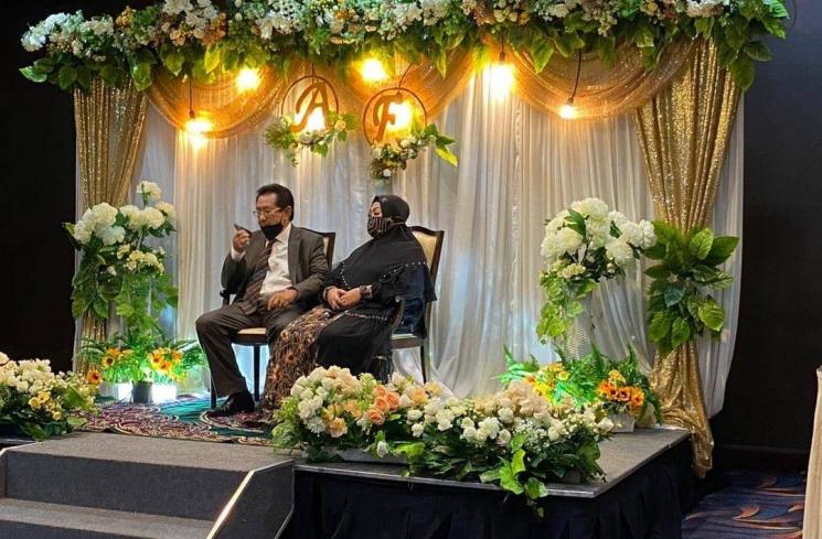 Potret Anwar Fuady dan Istri (Instagram/@fuady_47)