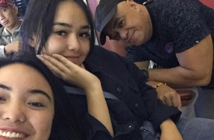 Momen Manis Amanda Manopo Bersama Orang Tua (Instagram/@hennymanopolugue)