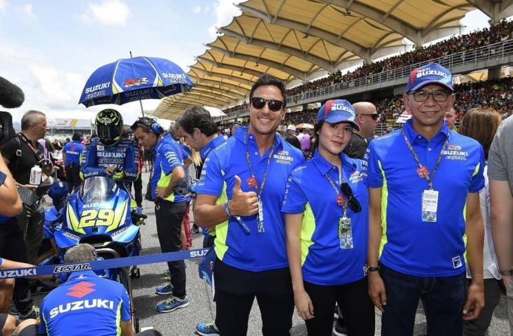 Potret kedekatan Hamish Daud dan mertua (Instagram/@hamishdw)