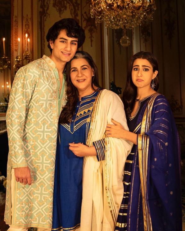 Potret Ganteng Ibrahim Ali Khan. (Instagram/saraalikhan95)