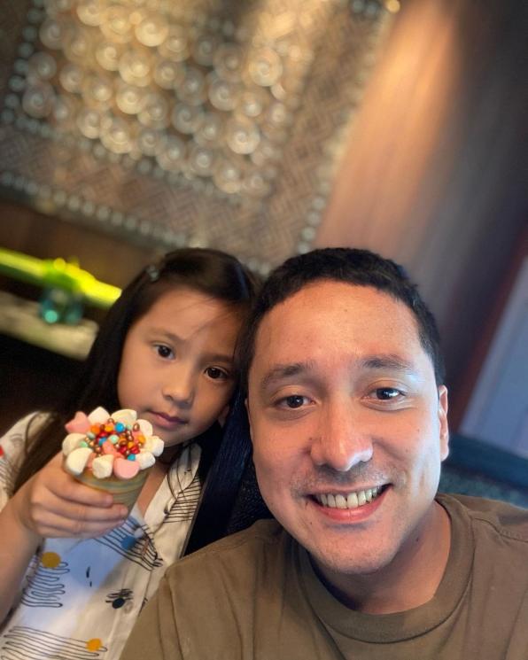 Potret Gaya Artis Anak Pengacara (instagram/@baratampubolon)
