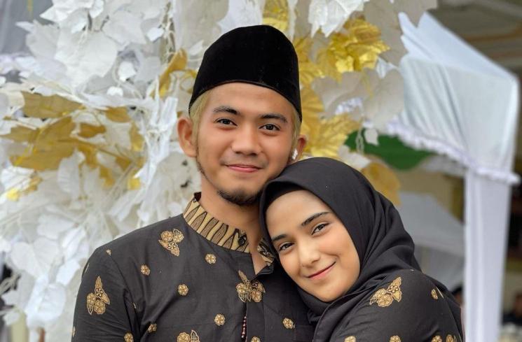 Rizki DA dan Nadya Mustika rujuk. (Instagram)