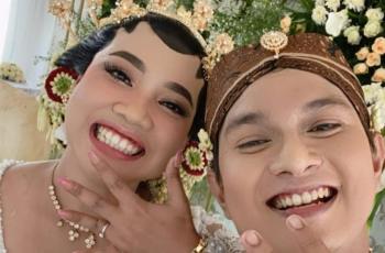 Alih-Alih Romantis, Begini Suasana Malam Pertama Mumuk Gomez dan Eno Retra