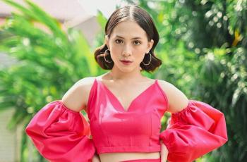 Beredar Foto Zara dan Okin di Ranjang, Kasurnya Penuh Teka-teki