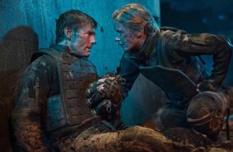 Edge of Tomorrow (2014)