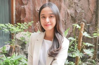 8 Potret Terbaru Nimaz Dewantary, Pesinetron Candy yang Merampungkan S2
