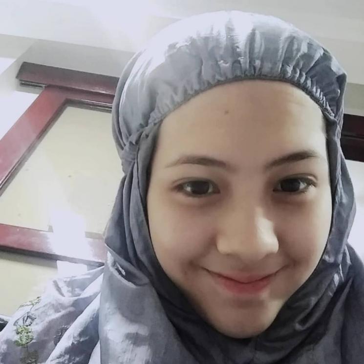 Potret Polos Adhisty Zara (Instagram/@adhistyzara_fans)