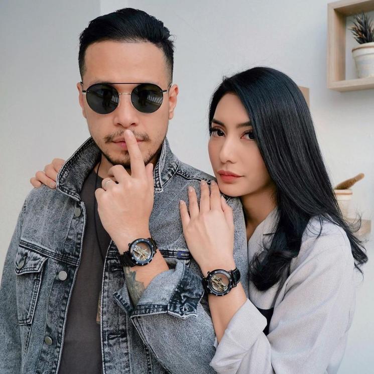 Potret Mesra Tyas Mirasih dan Suami (Instagram/@tyasmirasih)