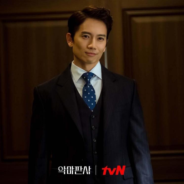 Potret Ji Sung (Instagram/@justin_jisung)