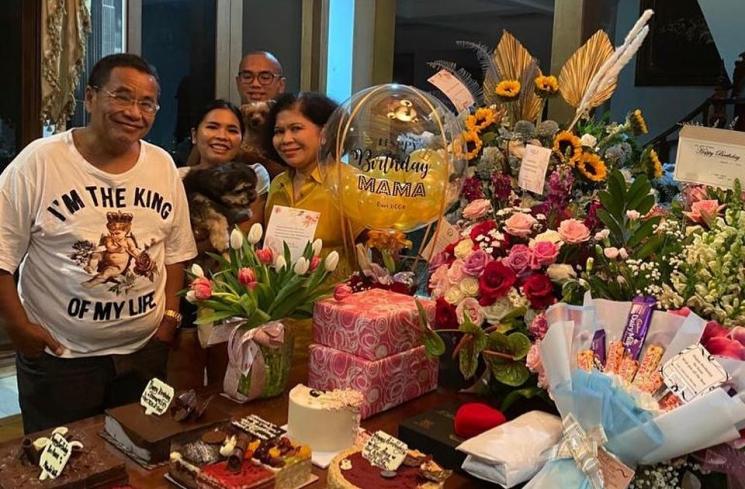 Hotman Paris rayakan ulang tahun istri. (Instagram/@hotmanparisofficial)