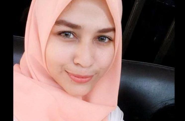 Potret Mona Rizqia Putri Pelawak Kadir.