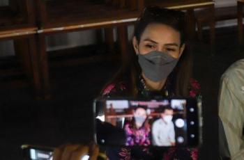 Wenny Ariani Capek Dicibir Netizen Ngaku-Ngaku Punya Anak dari Rezky Aditya