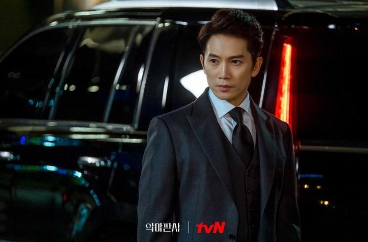 Ji Sung di The Devil Judge (Instagram/@tvndrama.official)