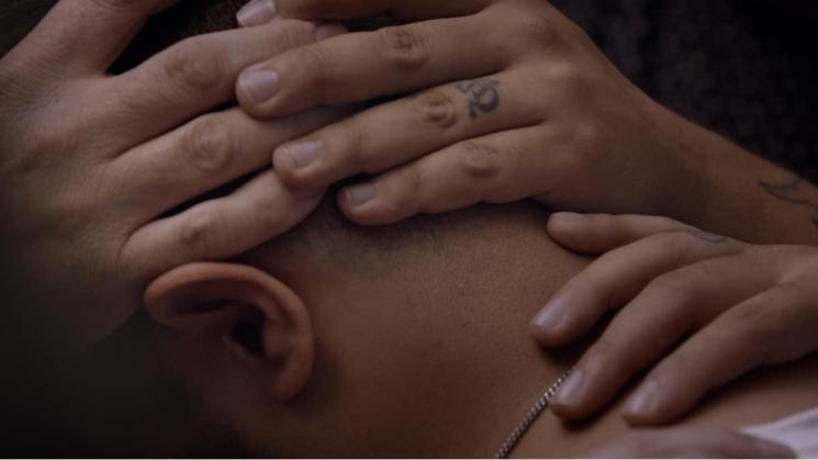 Sinopsis Pray Away. (IMDb)