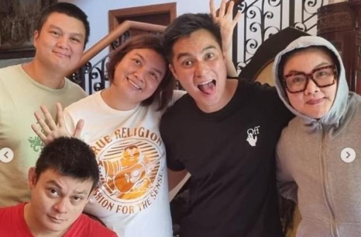 Potret kompak Baim Wong dan saudara (Instagram/@baimwong)