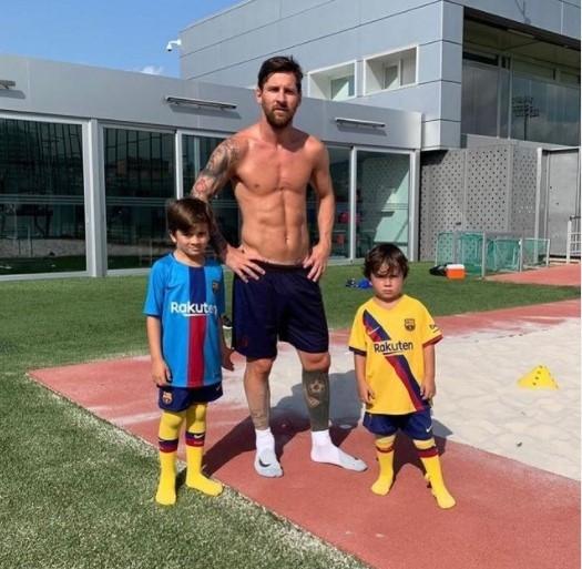 Lionel Messi berlatih di rumah (Instagram)