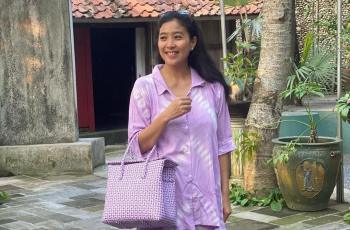 10 Pesona Olivia Zalianty: Murah Senyum, jago Surfing, dan Berwawasan Luas