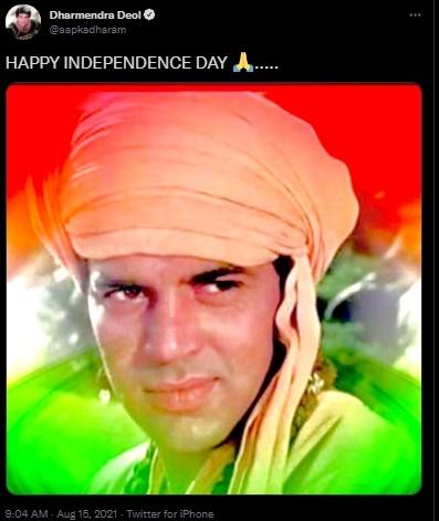 Artis Bollywood Rayakan Hari Kemerdekaan India (Twitter/@aapkadharam)