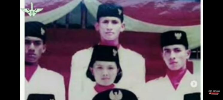 Potret Seleb Jadi Paskibraka. (YouTube/Mari Berucap)