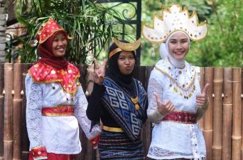 Pengasuh Anaknya Dianggap Adik Sendiri, Zaskia Adya Mecca: Kita Nggak Ada Atasan Bawahan