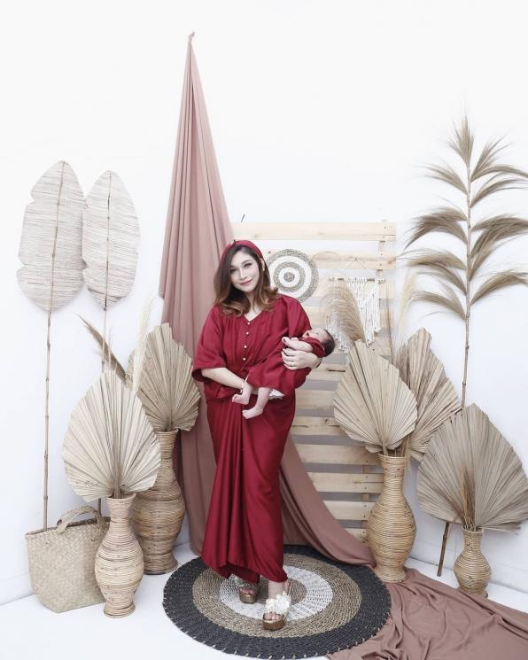Potret Baby Margaretha Momong Anak (Instagram/@babymargaretha1)