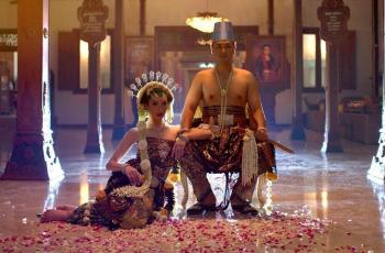 7 Potret Pernikahan Panji Trihatmodjo dan Varsha Strauss, Mengusung Adat Jawa dan Minangkabau