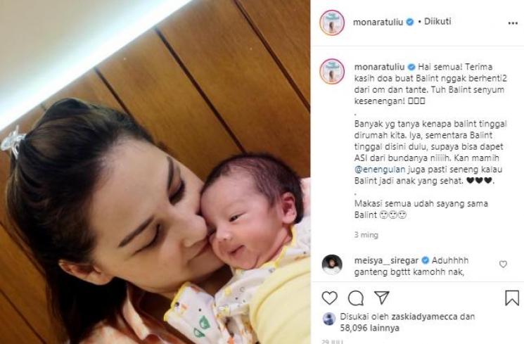 Mona Ratuliu bersama baby balint (Instagram.com)