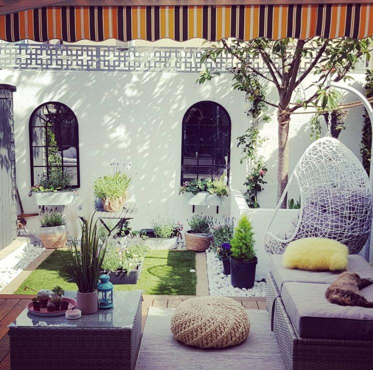 Potret Rumah Angie Virgin di Inggris (Instagram/@angie_virgin)