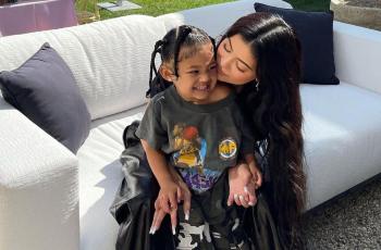 Senangnya Stormi Mau Punya Adik, Kylie Jenner Umumkan Hamil Anak Kedua
