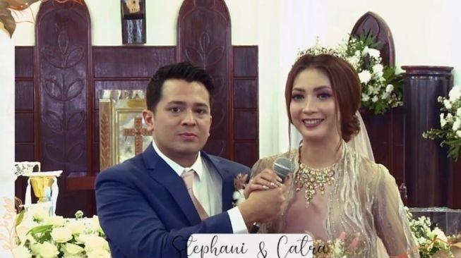 Momen pernikahan Catra Felder dan Stephani Defirstta [istimewa]