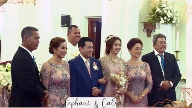 Momen pernikahan Catra Felder dan Stephani Defirstta [istimewa]