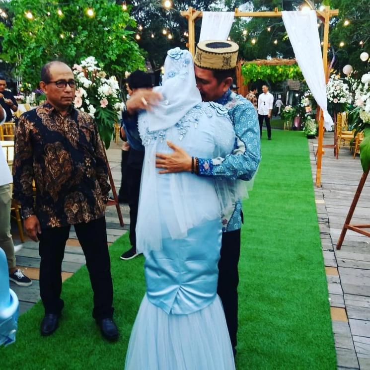 Potret Cut Meyriska dan Ayahnya (Instagram/@ir.suryadi_ak)