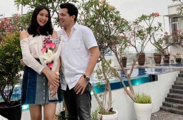 Kemesraan Catra Felder dan Stephani Defirstta (Instagram/@stephanidefirstta)