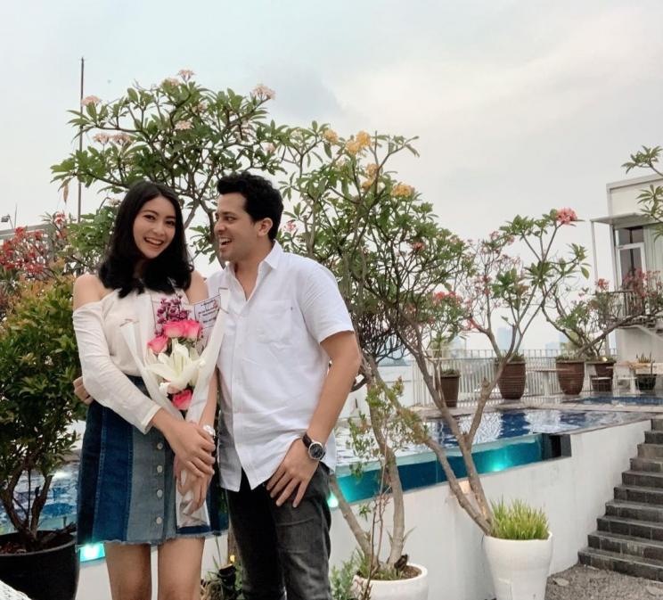 Kemesraan Catra Felder dan Stephani Defirstta (Instagram/@stephanidefirstta) 