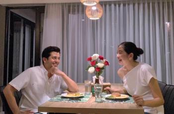10 Momen Kemesraan Catra Felder dan Stephani Defirstta, Dunia Milik Berdua!