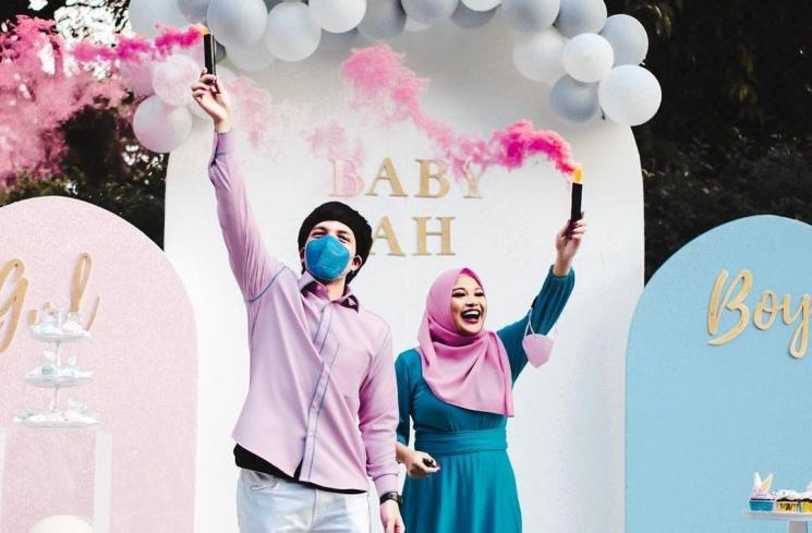 Momen Gender Reveal Aurel Hermansyah (Instagram/@attahalilintar)