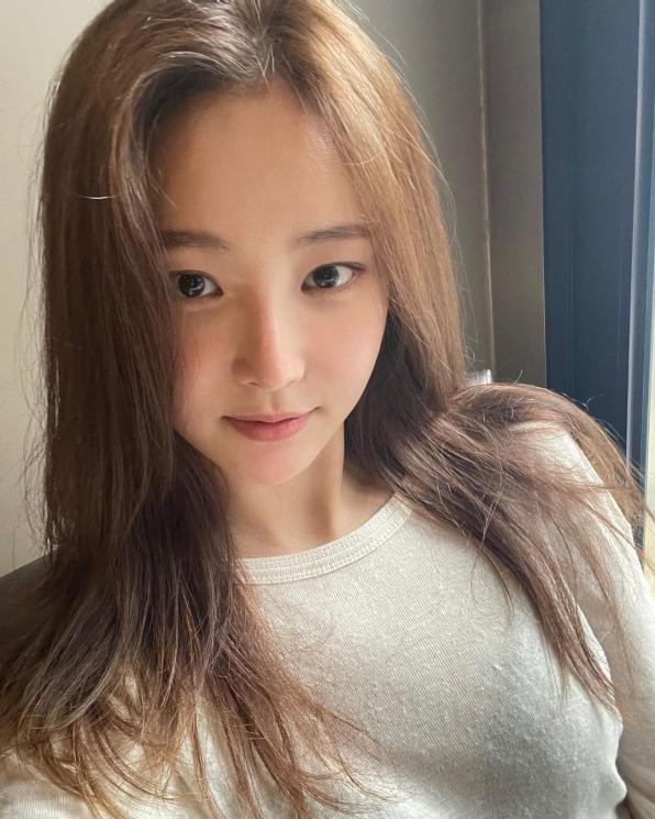 Fakta Menarik Yeonwoo Eks Momoland. (Instagram/@chloelxxlxx)