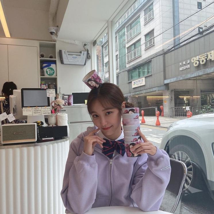 Fakta Menarik Yeonwoo Eks Momoland. (Instagram/@chloelxxlxx)