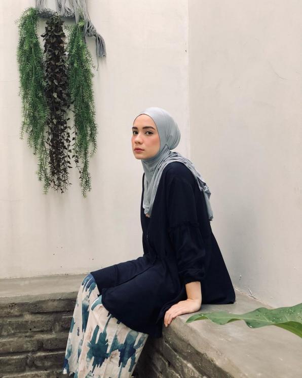 Gaya Hijab Putri Anne. (Instagram/@putriannesaloka)