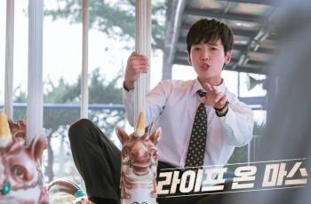 5 Drama Jung Kyung Ho yang Ultah ke-38, Perankan Karakter dari Berbagai Profesi