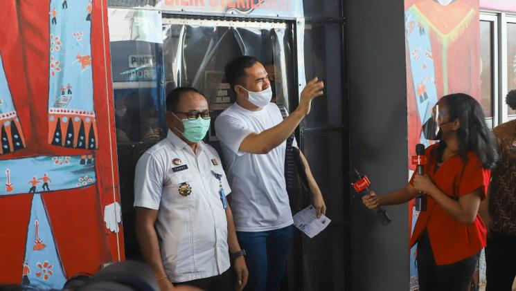 Saipul Jamil bebas dan meninggalkan Lapas Cipinang. [MataMata.com/Alfian Winanto]