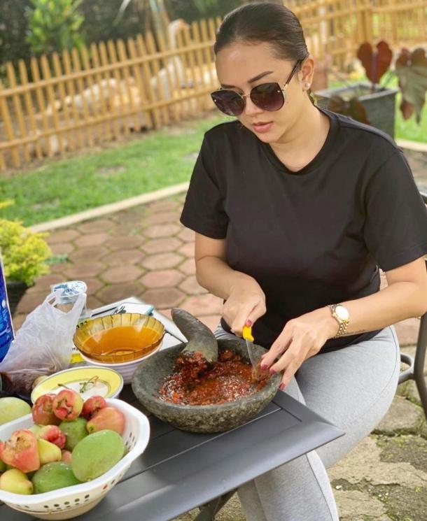 Aura Kasih. (Instagram/@aurakasih)