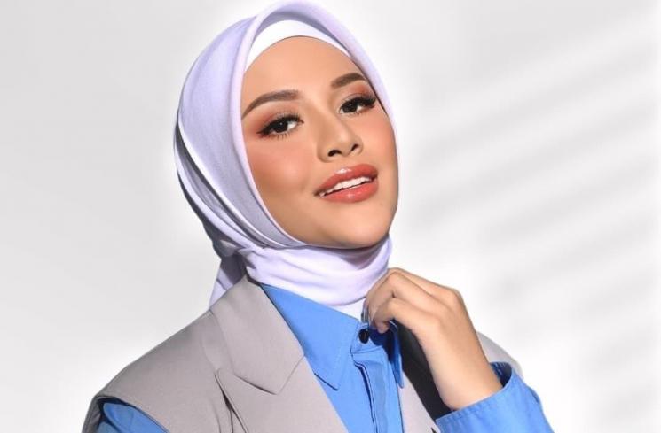 Artis Punya Bisnis Makeup (Instagram/@aurellolycosmetics)