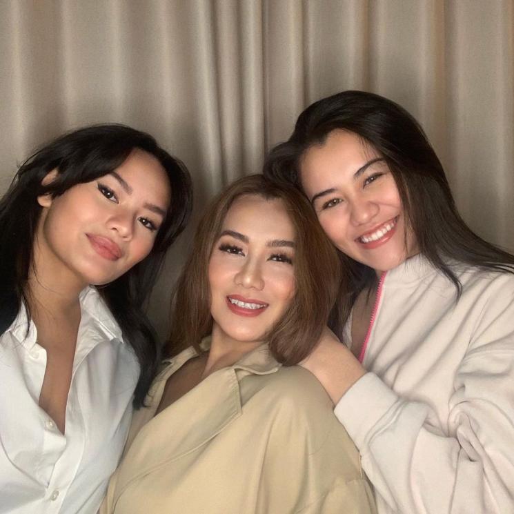 Zahwa Massaid, Reza Artamevia, dan Aaliyah Massaid. (Instagram/rezaartameviaofficial)