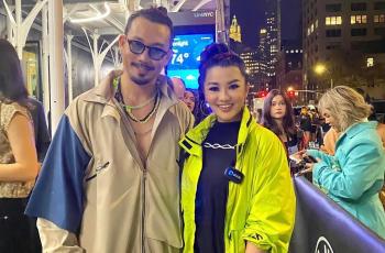 8 Potret Fitri Carlina Dangdutan di Times Square New York: Bawakan ABG Tua!