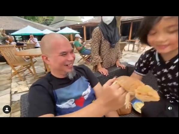 Ahmad Dhani usil ke Mulan Jameela. (Instagram/ahmaddhaniofficial)