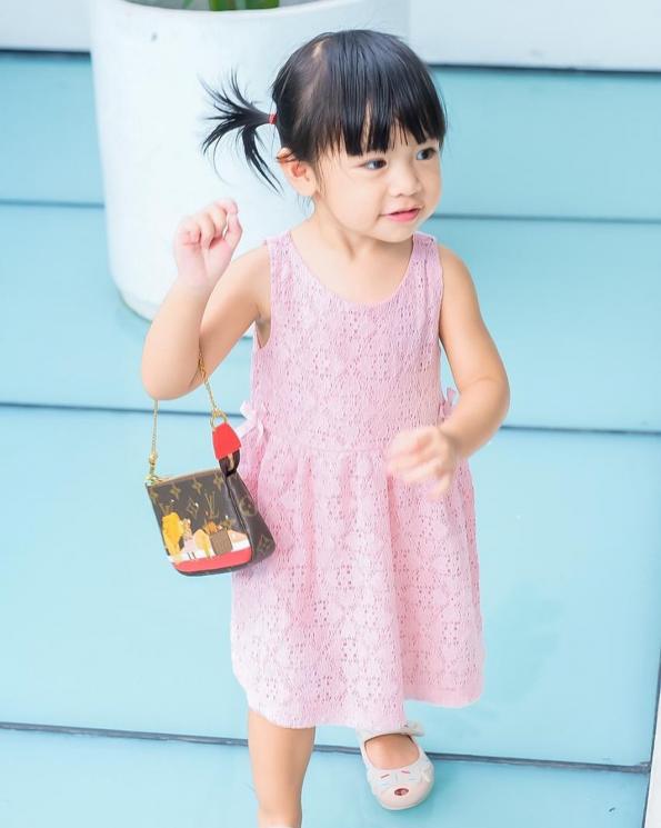 Potret Alinea Putri Raditya Dika (Instagram/@radityadika)