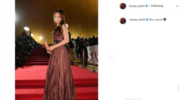 Gaya Honey Lee di Luar Drama. (Instagram/@honey_lee32)